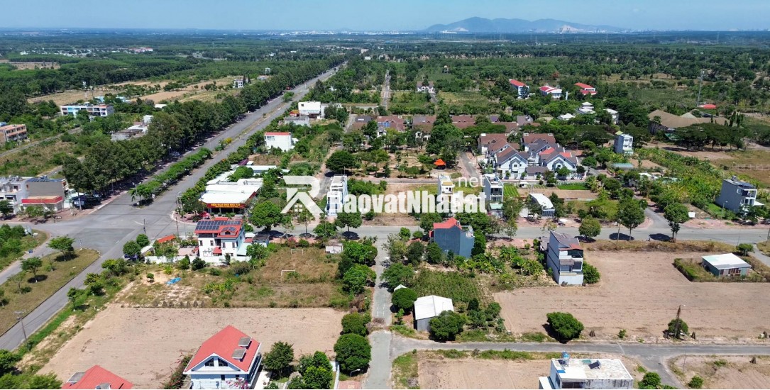 Đất nền Mặt Tiền đường Lê Hồng Phong Nhơn Trạch – Thích hợp cho thuê - kinh doanh dịch vụ.